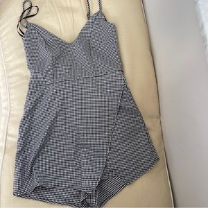 FOREVER 21 Size S Gingham Strappy Sleeveless Romper Skort